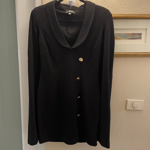 Cape Dress - Picture 1 of 3